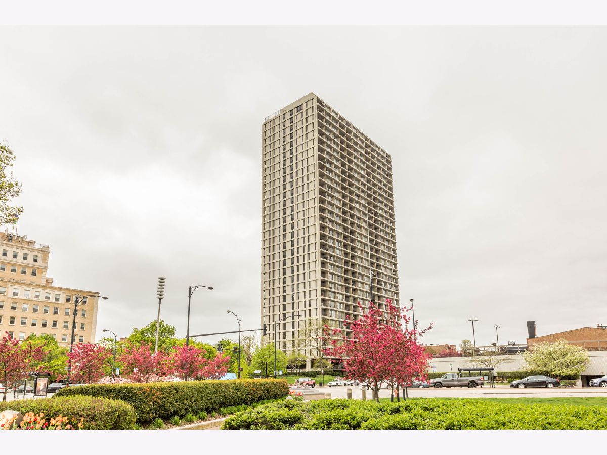 Condominiums Rented Lincoln Park Towers Chicago Illinois, 1960 Lincoln Park West