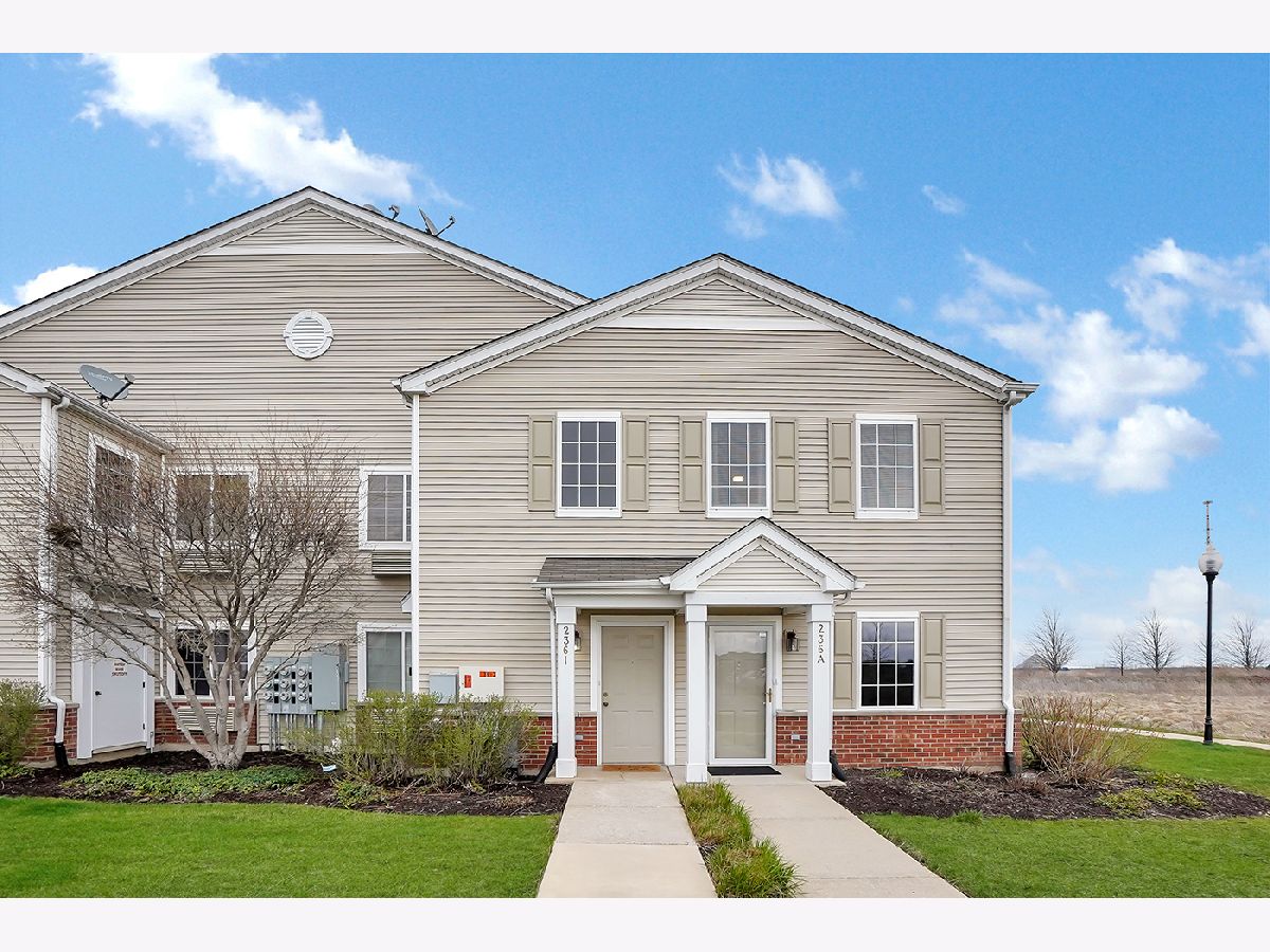 Bristol Bay Yorkville IL, Condos & Townhomes & Homes For Sale & For