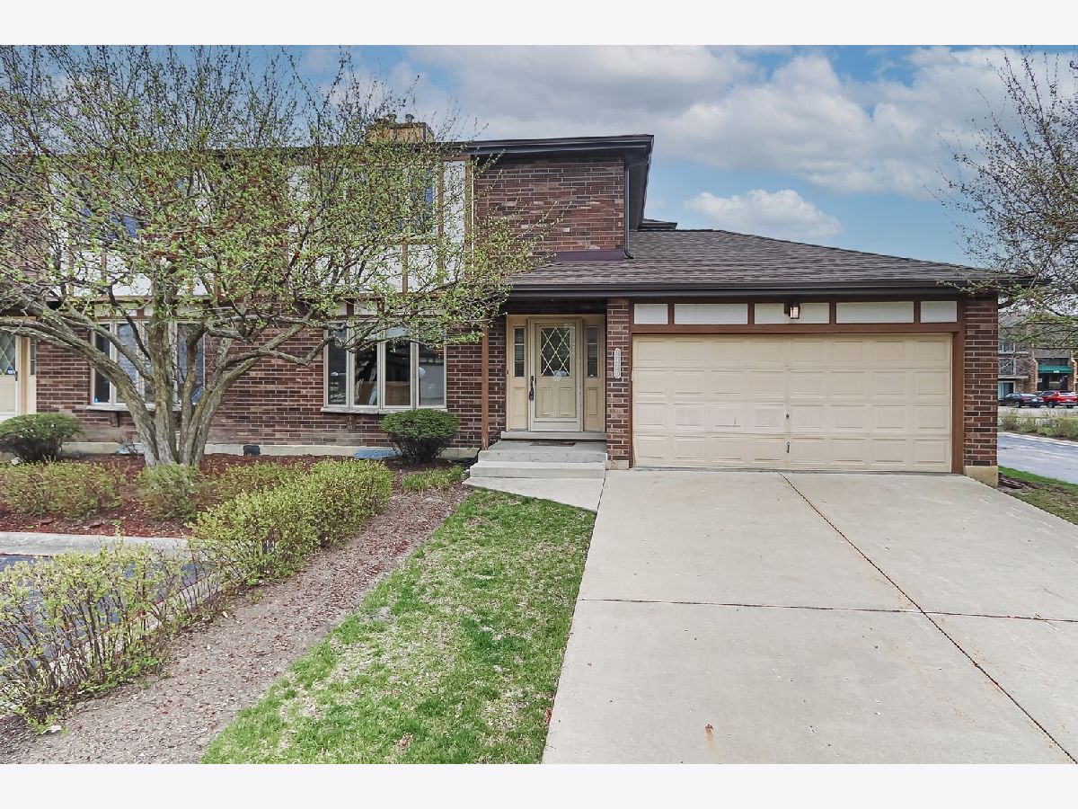 Condos & Townhomes Sold Arling Grove Wheeling Illinois, 1775 Lakeview