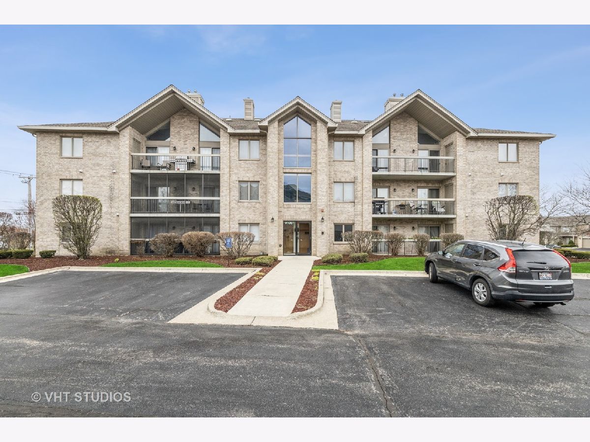 Condos & Townhomes & Homes Sold Creekside Of Springcreek Orland Park Illinois, 14051 Norwich