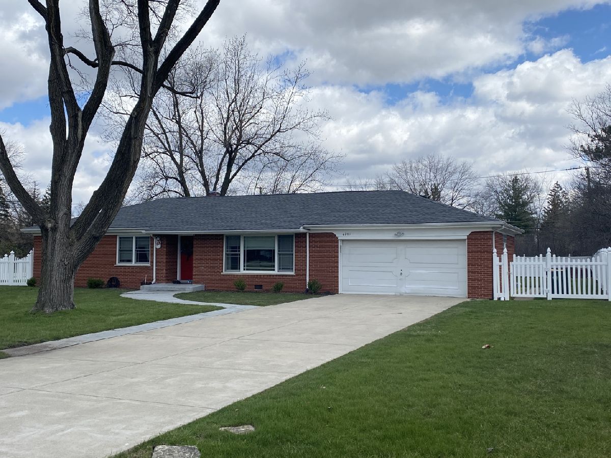  Rented La Grange Highlands Illinois, 6201 Linden