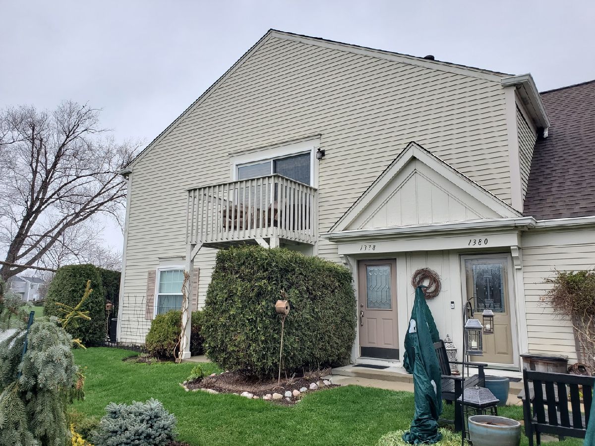 Townhomes & Condos & Homes Rented Polo Run Wheeling Illinois, 1378 Longacre