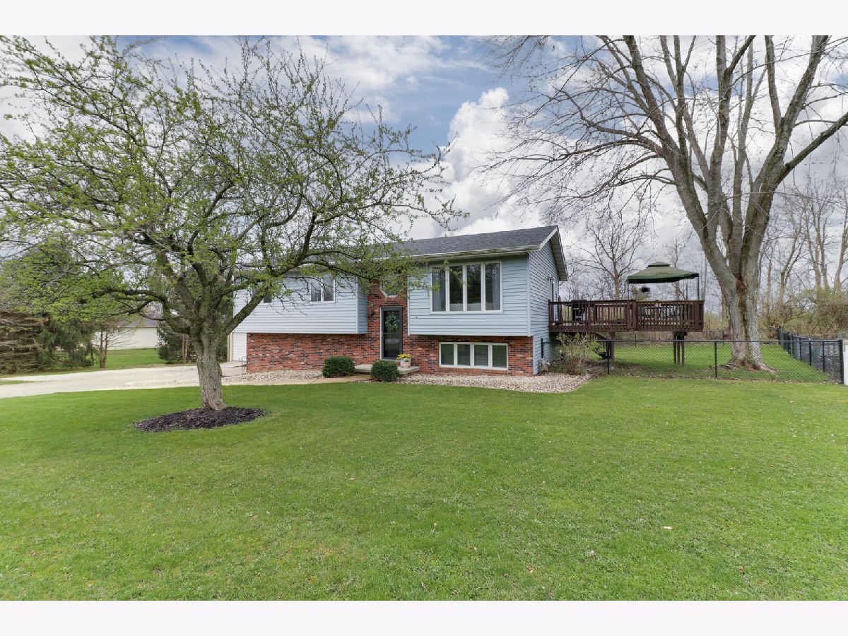 Homes Sold Hill-n-dale Bloomington Illinois, 8175 Idlewood