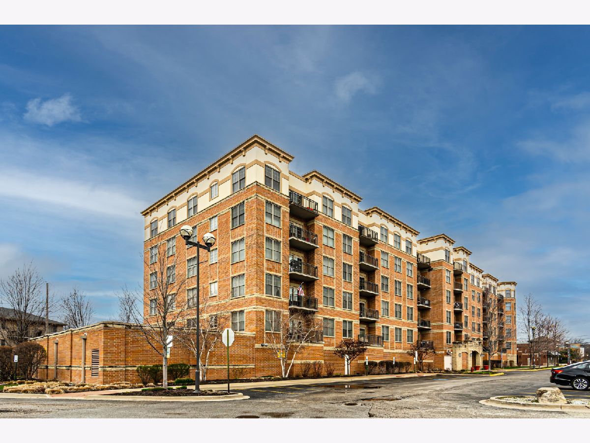 Condominiums Sold Prairie Town Center Oak Lawn Illinois, 9530 Cook