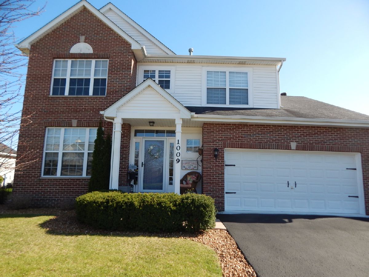 Homes Sold Breckenridge Shorewood Illinois, 1009 Vertin