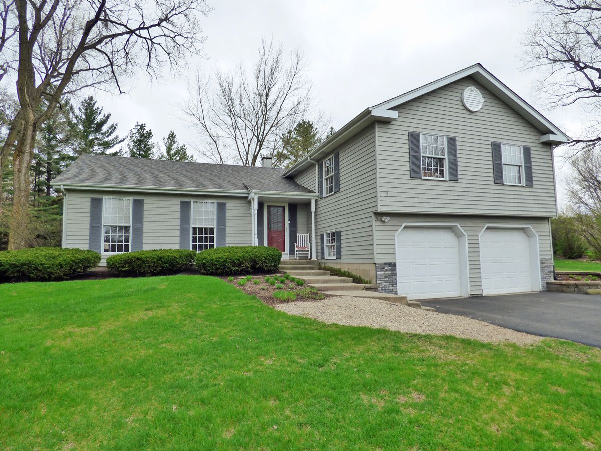 Homes Sold Kings Mill St Charles Illinois, 41W121 Whitney