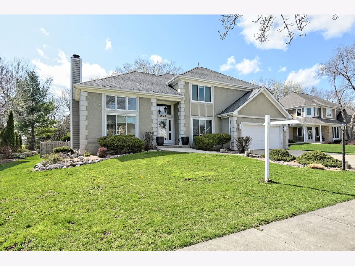 Homes Sold Meadow Wood West Chicago Illinois, 2620 Sandpiper