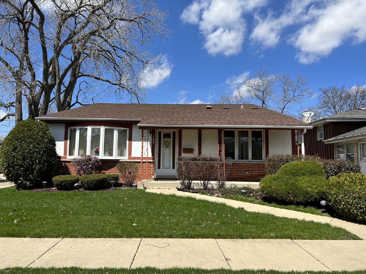 Homes & Townhomes Sold Des Plaines Manor Des Plaines Illinois, 1068 Hollywood