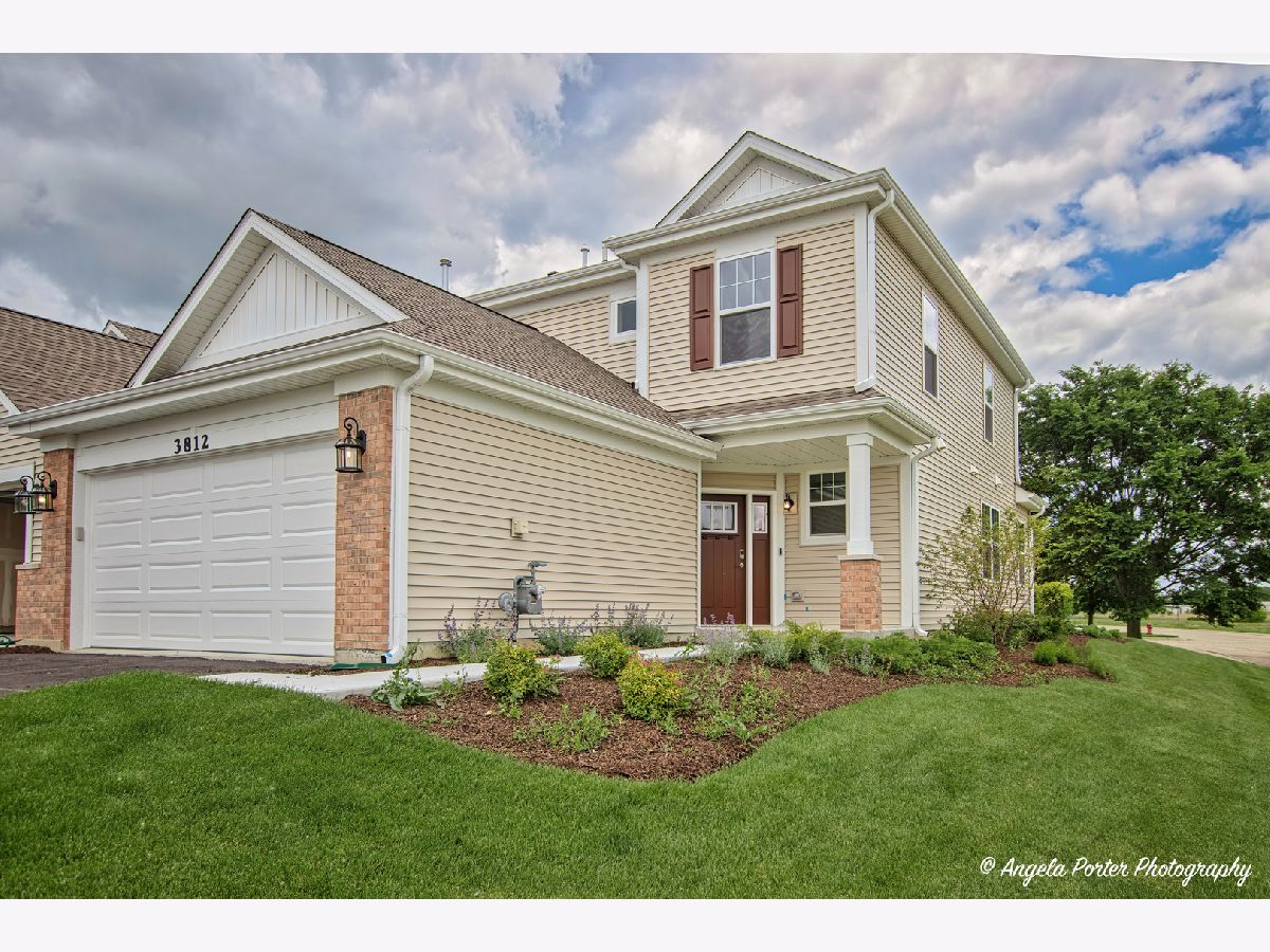 Townhomes & Homes Sold Remington Grove Johnsburg Illinois, 3812 Monica