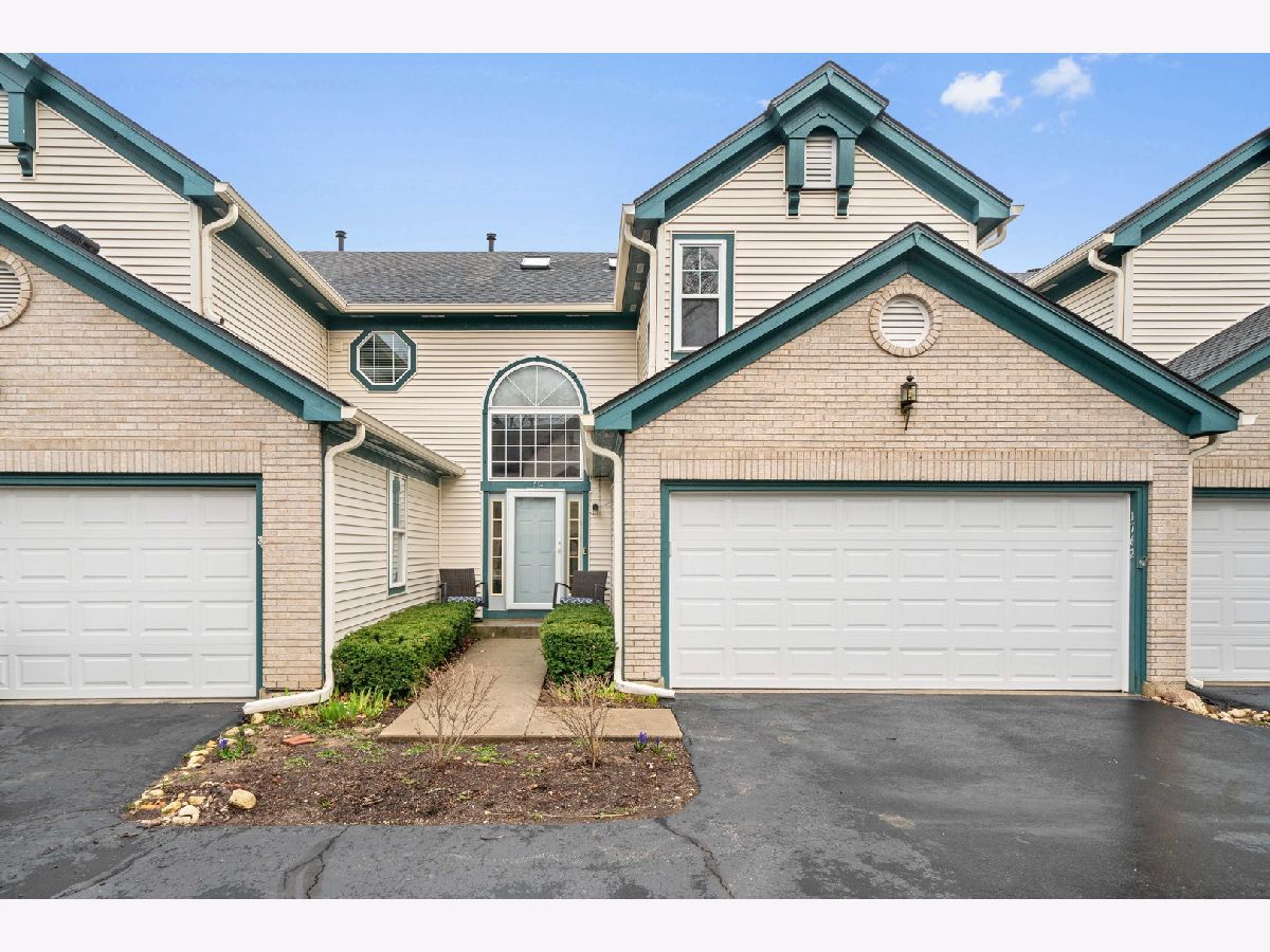 Townhomes & Condos & Homes Sold Kresswood Trails West Chicago Illinois, 1762 Kresswood