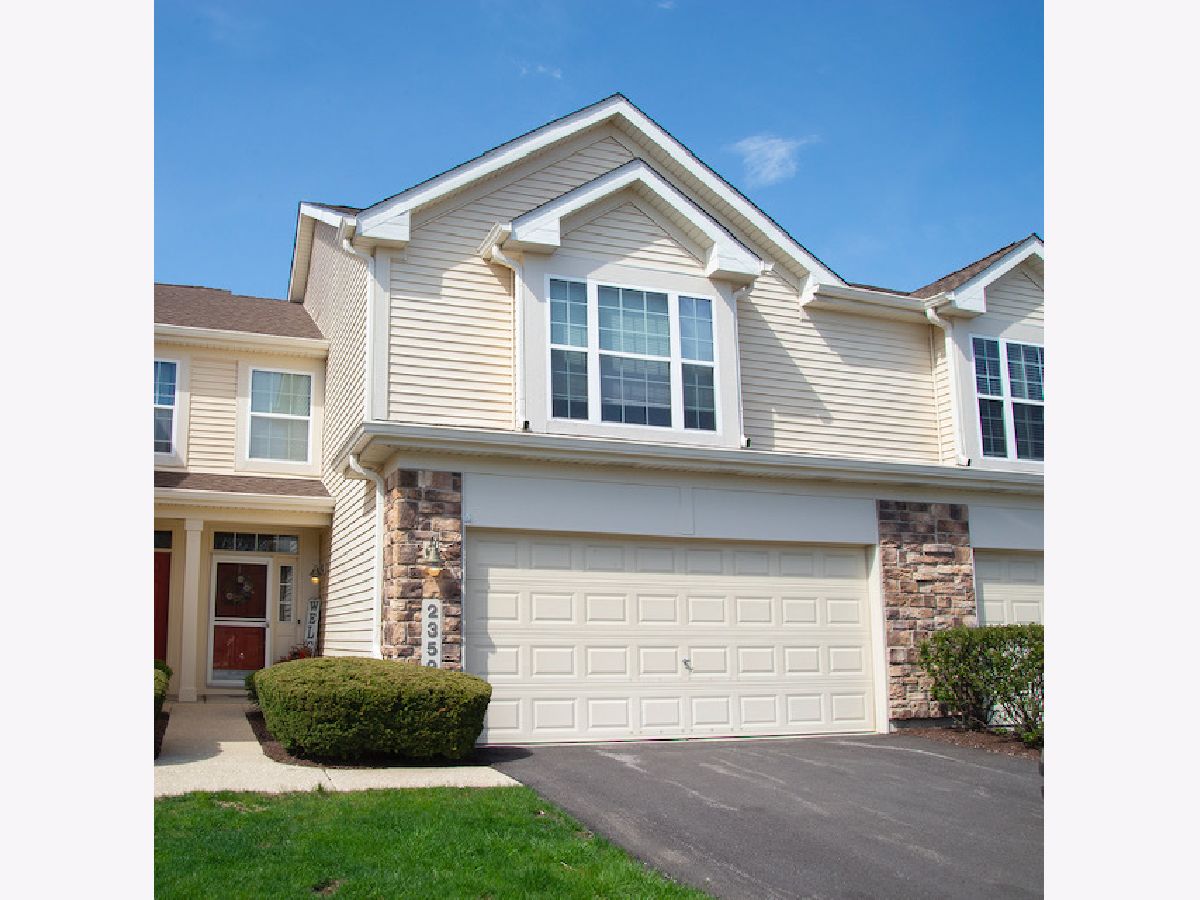 Townhomes & Homes Sold Georgetown Commons Aurora Illinois, 2359 Georgetown