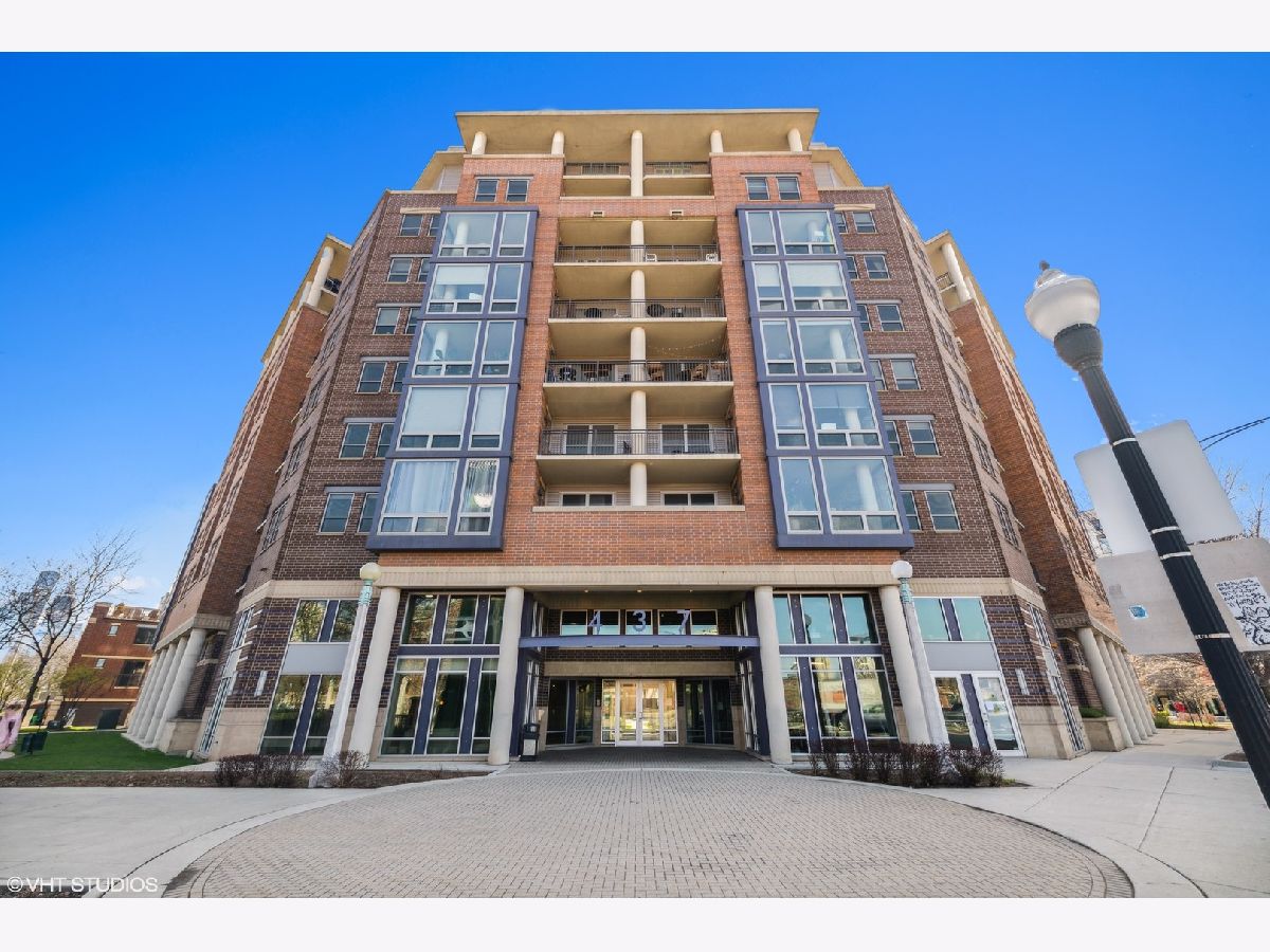Townhomes Sold The Parkside Chicago Illinois, 437 Division