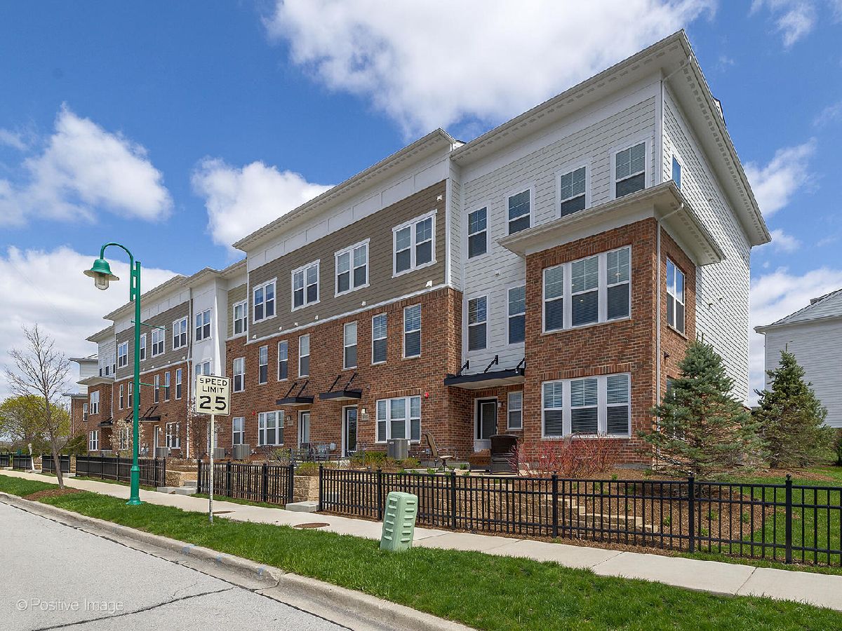Uptown At Seven Bridges Woodridge IL, Condos & Townhomes For Sale & For