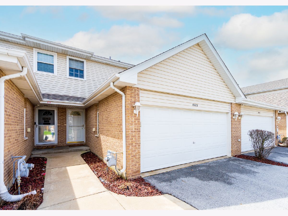 Townhomes & Homes Sold Towne Pointe Tinley Park Illinois, 8415 Kirby
