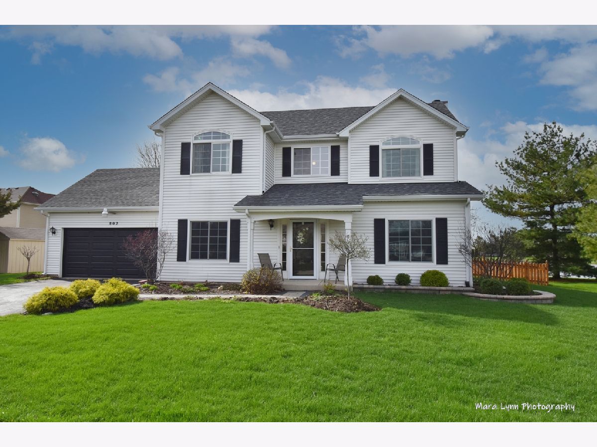 Homes Sold Willow Lakes North Aurora Illinois, 802 Dogwood