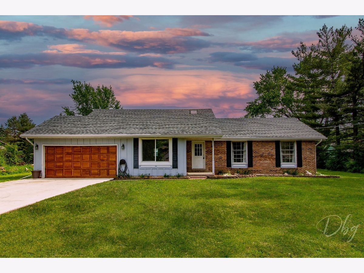 Homes Sold West Miltmore Lake Villa Illinois, 21271 Park