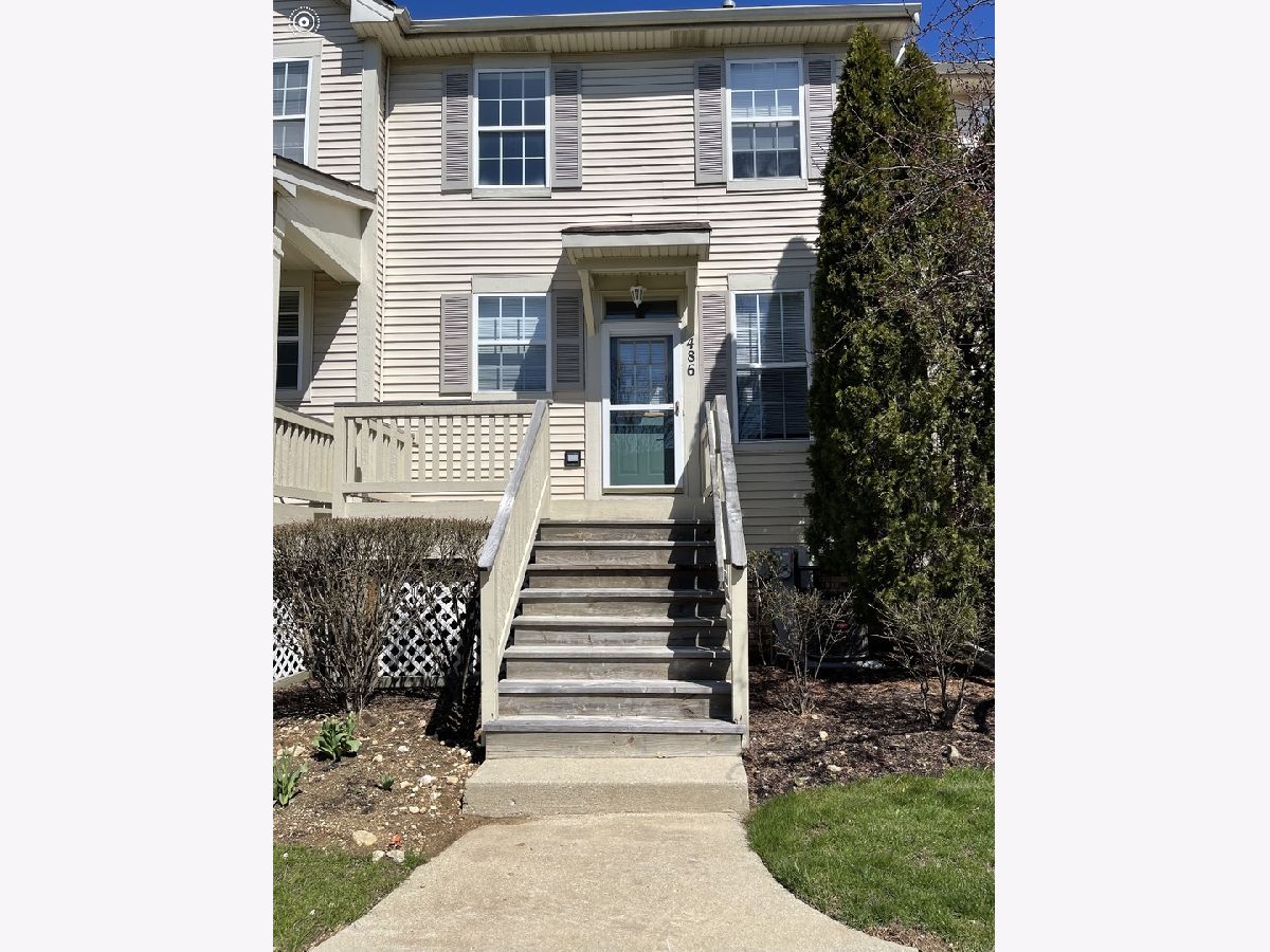Townhomes & Condos Rented Fieldstone Elgin Illinois, 486 Littleton