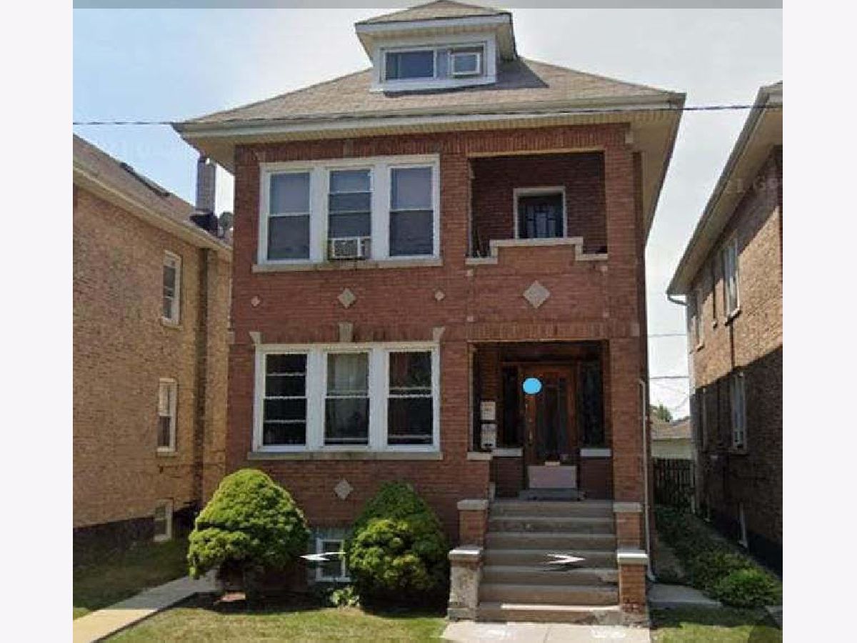 Homes & Condos & Townhomes Rented West Eldson Chicago Illinois, 5754 Whipple
