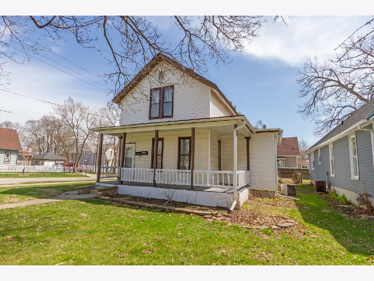 Homes Sold Shermans Elgin Illinois, 403 Liberty