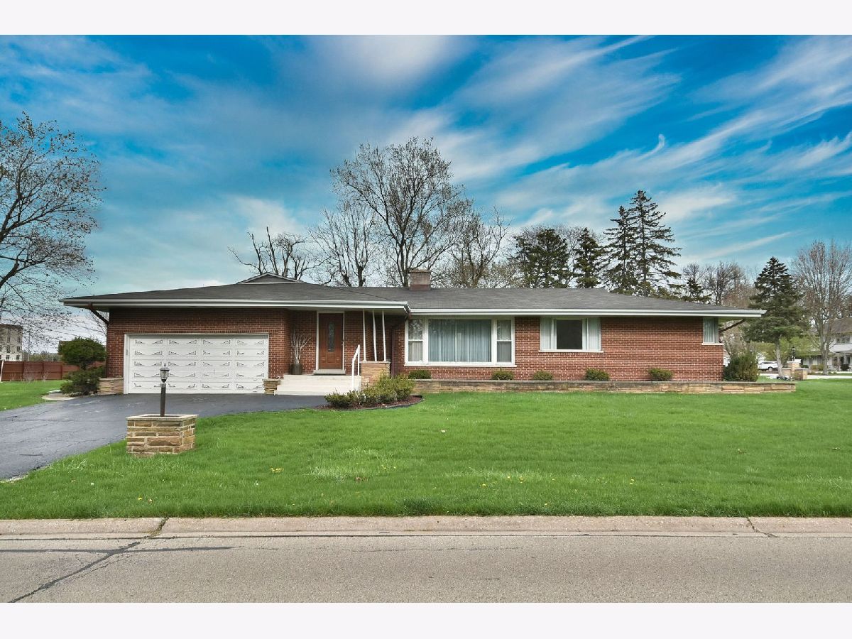 Homes Sold Timber Trails Oak Brook Illinois, 51 Twin Oaks