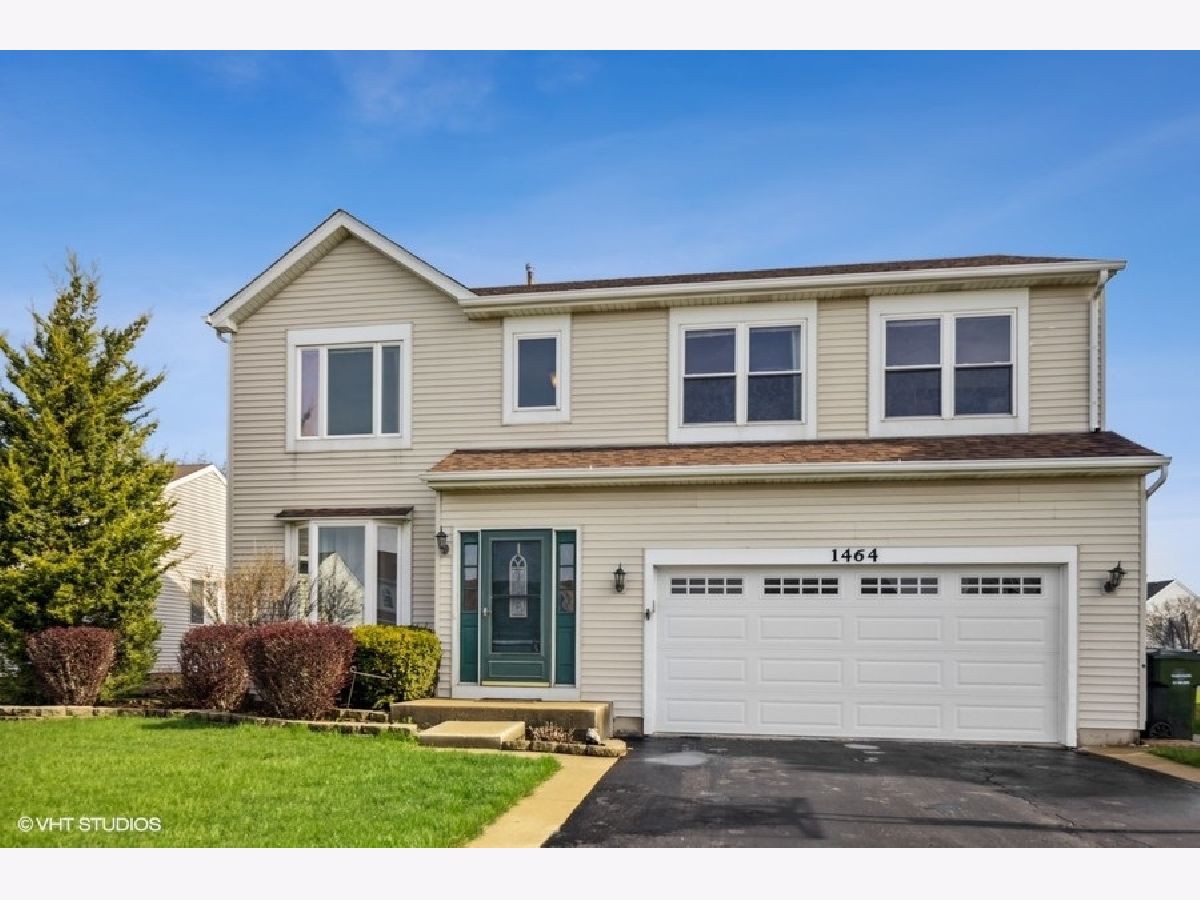 Homes & Condos & Townhomes Sold Kingsport Village South Elgin Illinois, 1464 Woodland