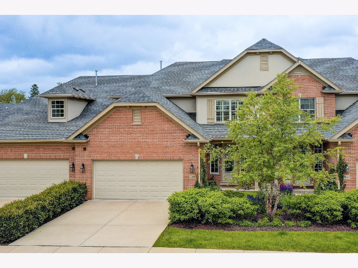 Townhomes Sold Ashbury Woods West Lemont Illinois, 1544 Ashbury