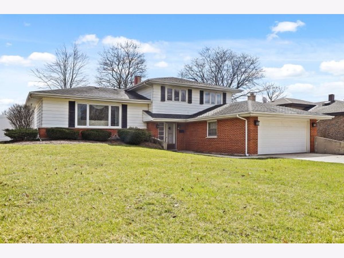 Homes Sold Farmingdale South Darien Illinois, 7925 Grant