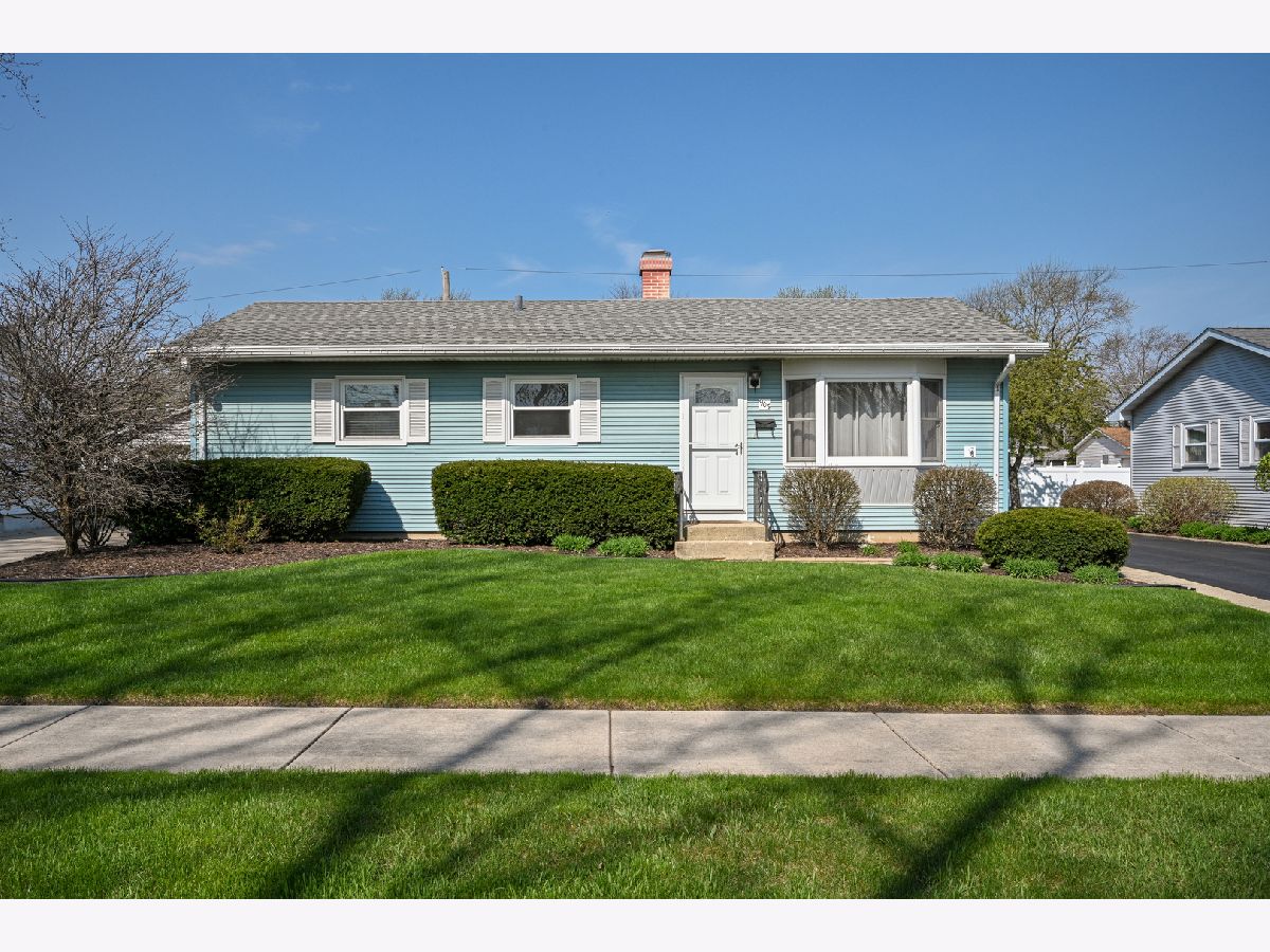 Homes Sold Bridalwreath Joliet Illinois, 905 Lilac