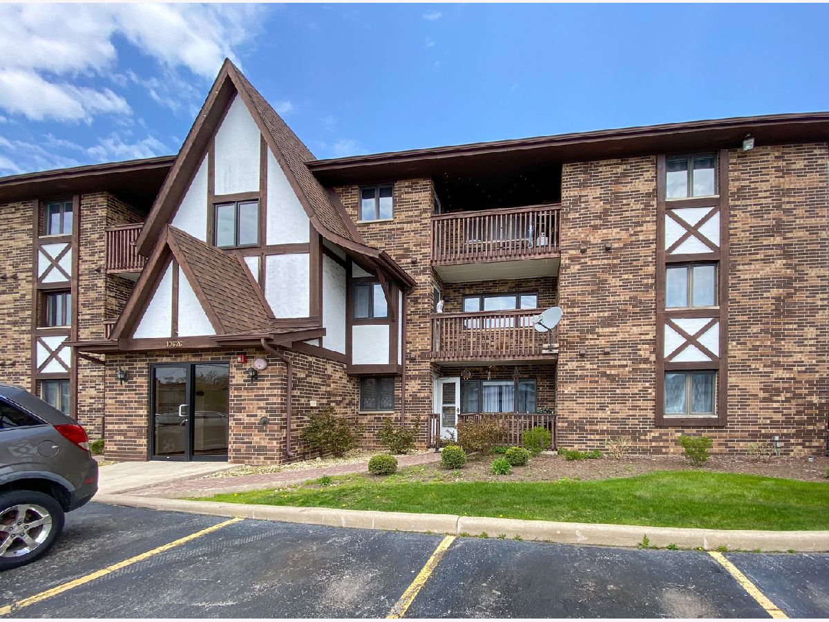 Condominiums Sold Claridge Condos Chicago Ridge Illinois, 10626 Ridgeland