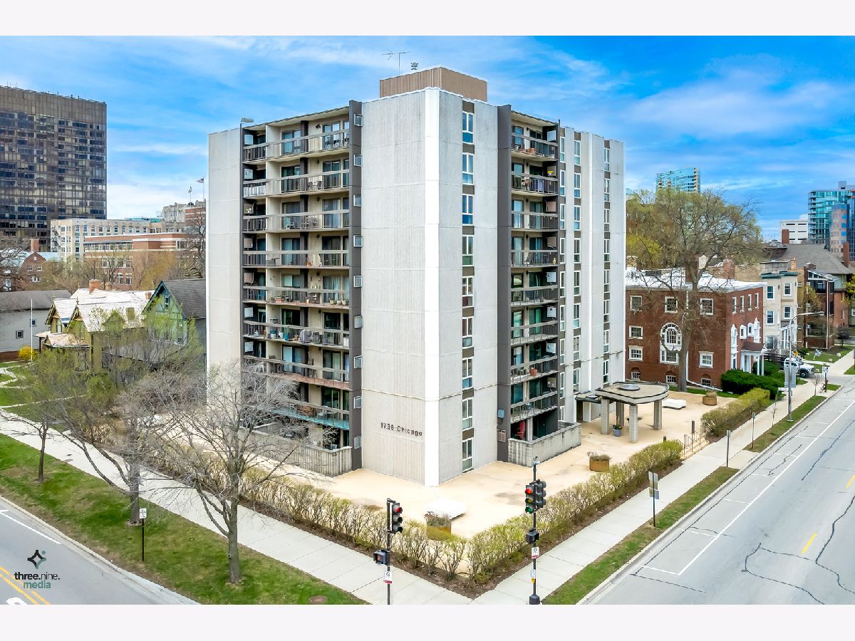 Condominiums Sold Lakeview Terrace Evanston Illinois, 1738 Chicago