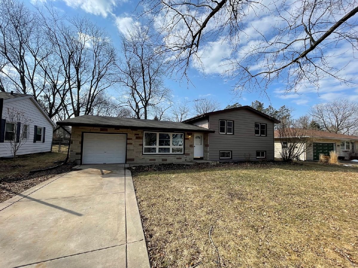 Homes Sold Bonnie Dundee Terrace East Dundee Illinois, 510 Wendt
