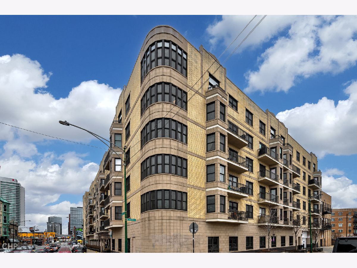 Condominiums Sold The Montrevelle Chicago Illinois, 520 Halsted