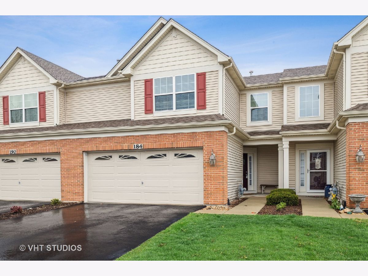 Townhomes Sold Remington Glen St Charles Illinois, 184 Birch