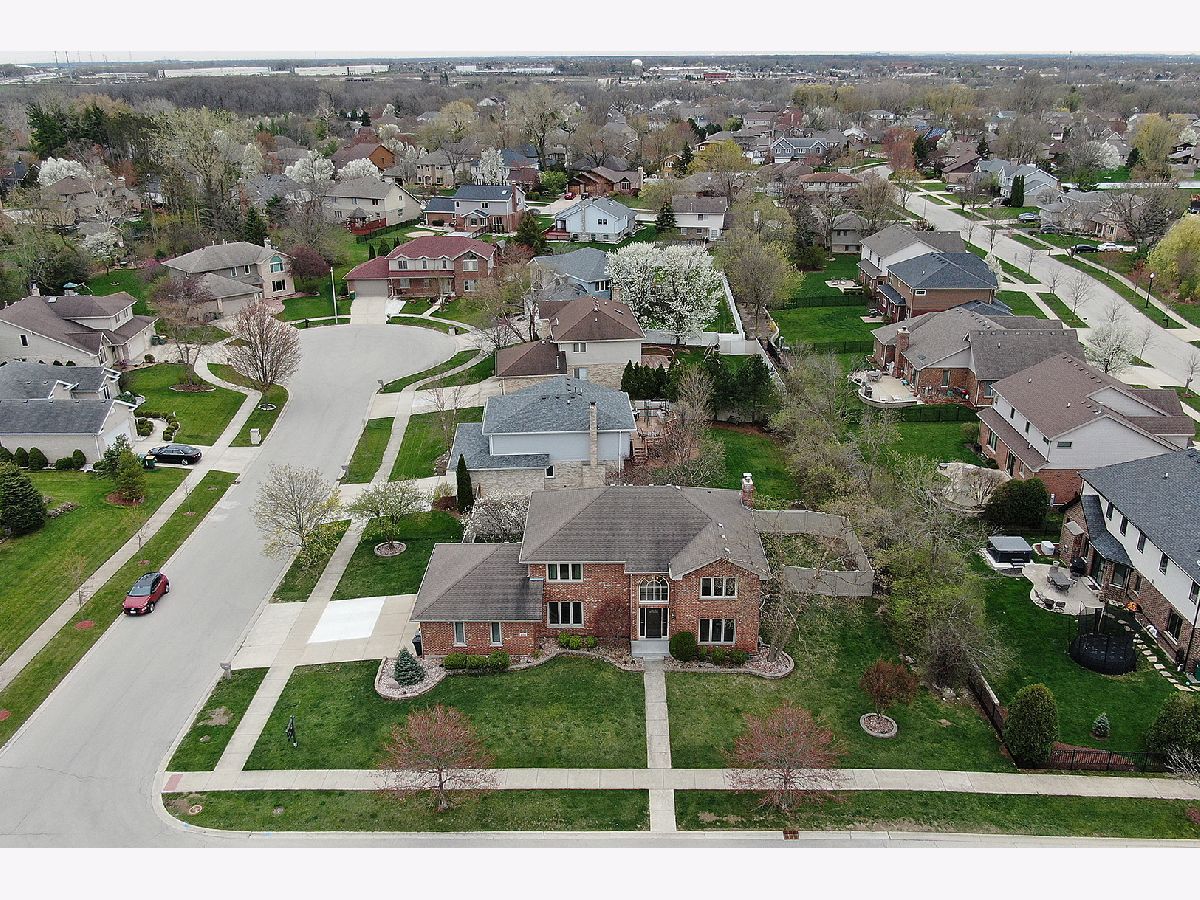 Homes Sold Fields Lockport Illinois, 16551 Merc