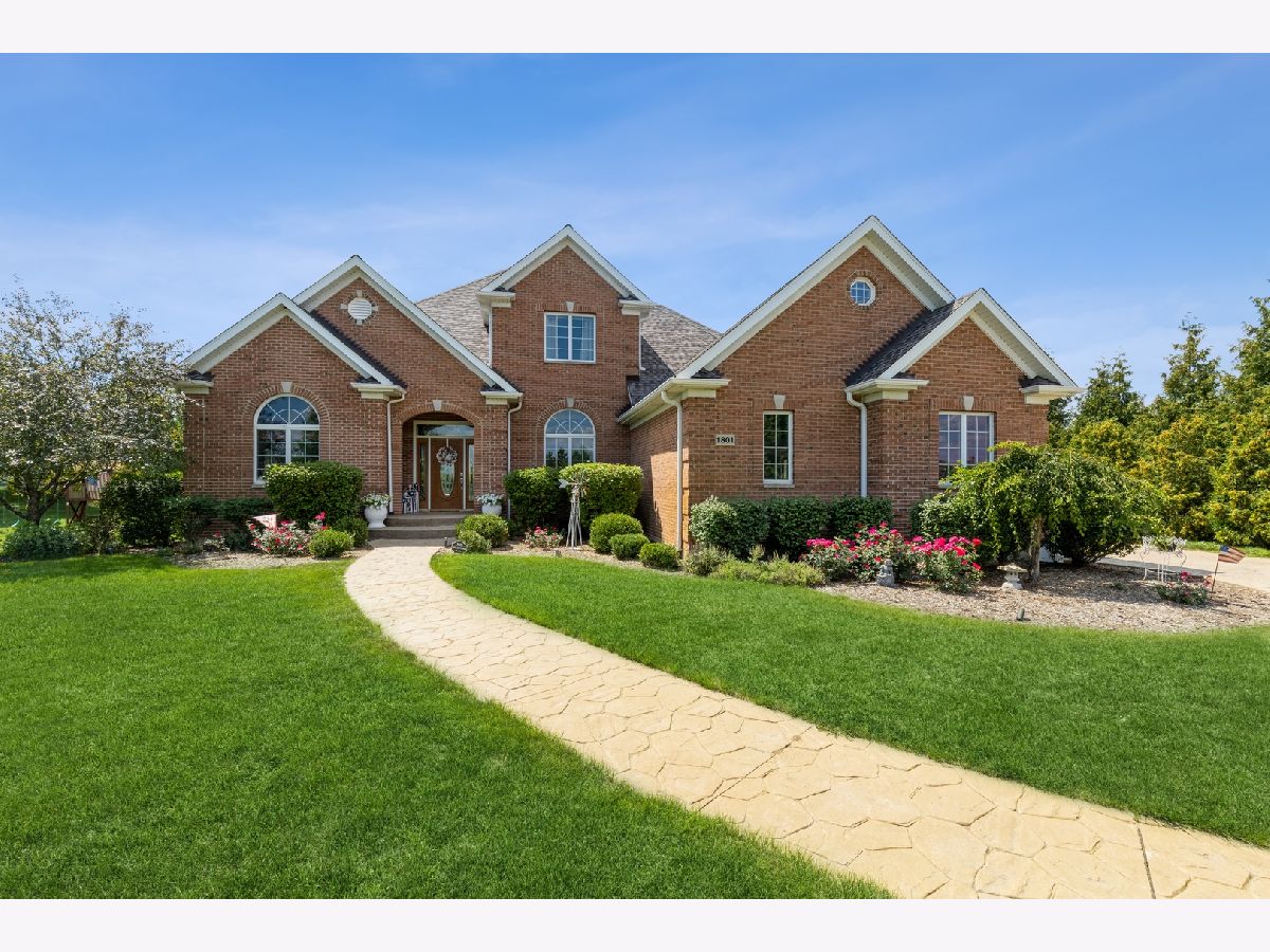 Homes Sold Stilling Woods Estates Mchenry Illinois, 1801 Vivian Way