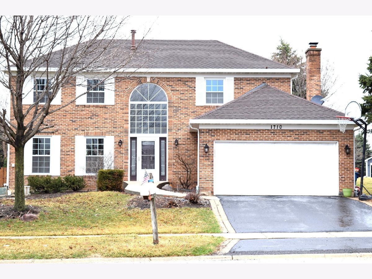Homes Sold Meadows Hanover Park Illinois, 1710 Wildwood