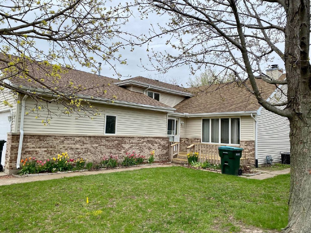 Homes & Condos & Townhomes Rented Coalfield Coal City Illinois, 1055 Black Diamond