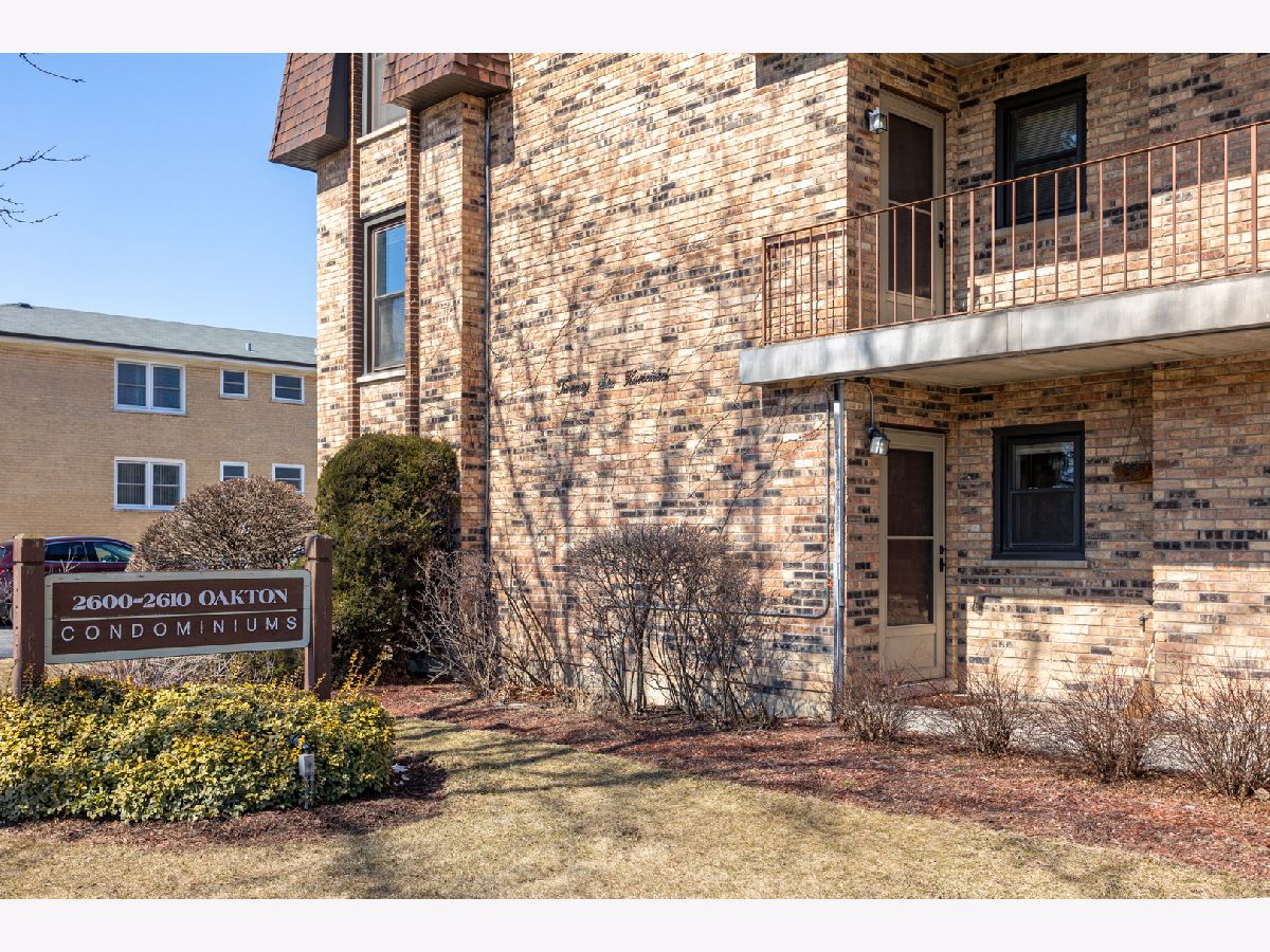 Condos & Townhomes Sold 2600 Oakton Park Ridge Illinois, 2600 Oakton