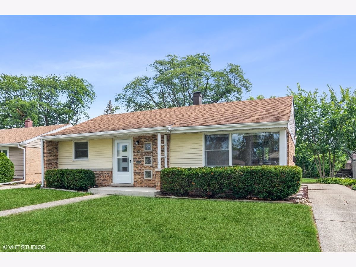 Homes Rented Emery Manor Elmhurst Illinois, 407 Oak