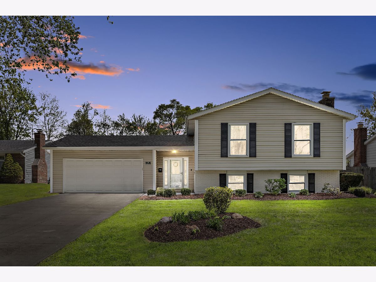 Homes Sold Briarcliffe South Wheaton Illinois, 1128 Durham