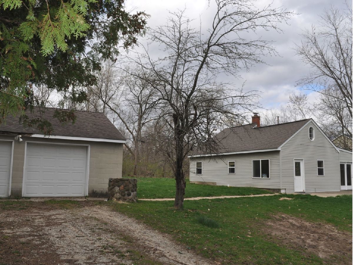 Homes Sold Wooded Heights Estates Antioch Illinois, 26546 Linden