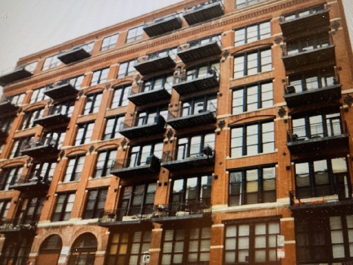 Condos & Townhomes Rented Clinton Street Lofts Chicago Illinois, 226 Clinton