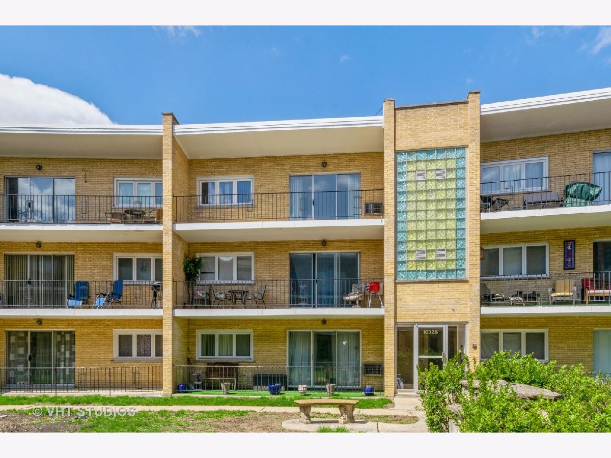 Condominiums Sold Longwood Place Oak Lawn Illinois, 10328 Pulaski