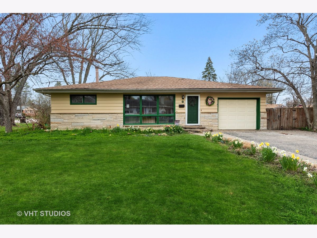 Homes Sold Hubbard Woods Wauconda Illinois, 329 Lewis