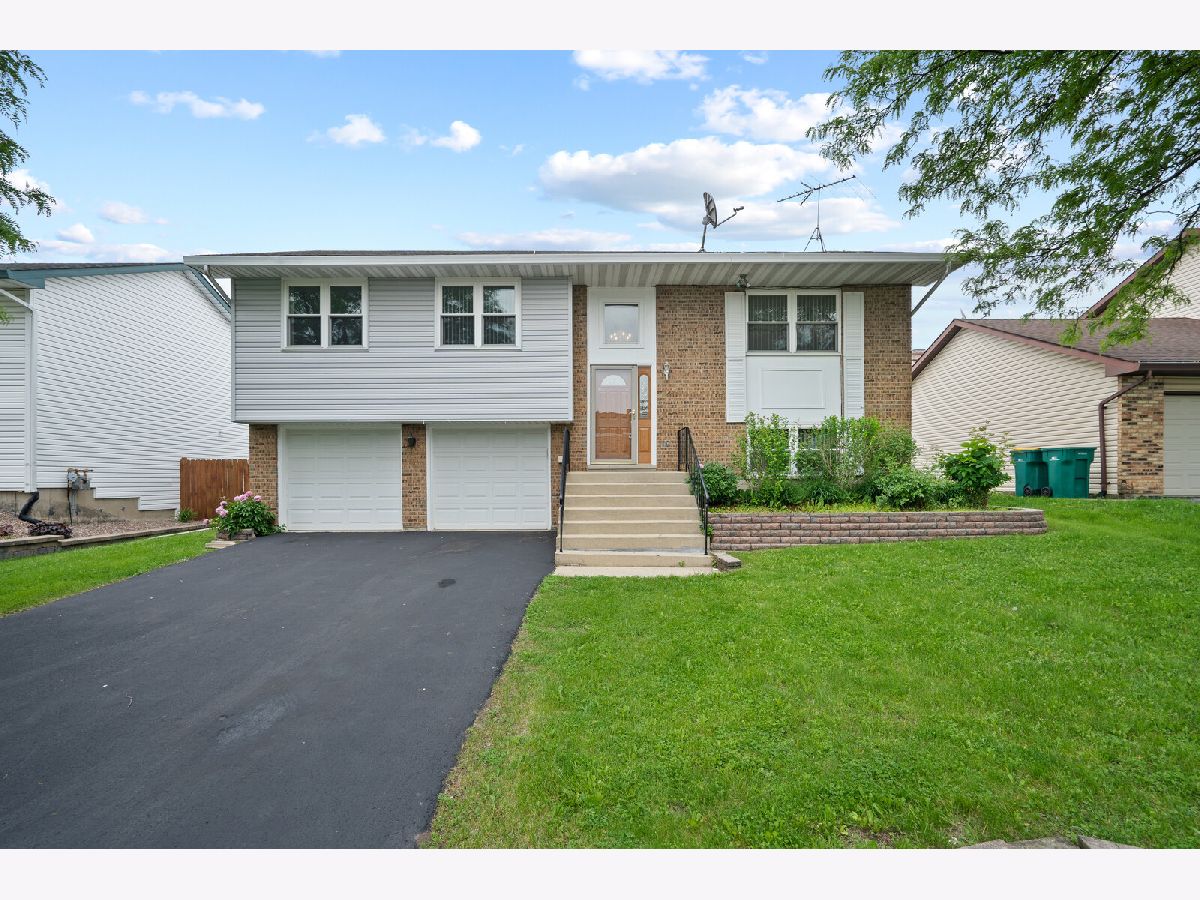 Homes Sold Sycamore Run Westmont Illinois, 1125 Buttonwood