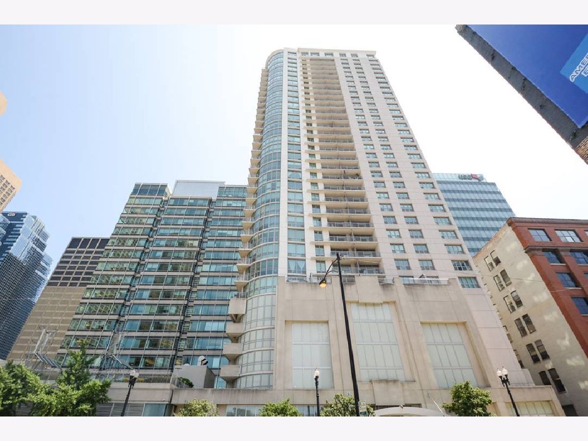 Condominiums Rented Park Alexandria Chicago Illinois, 125 Jefferson