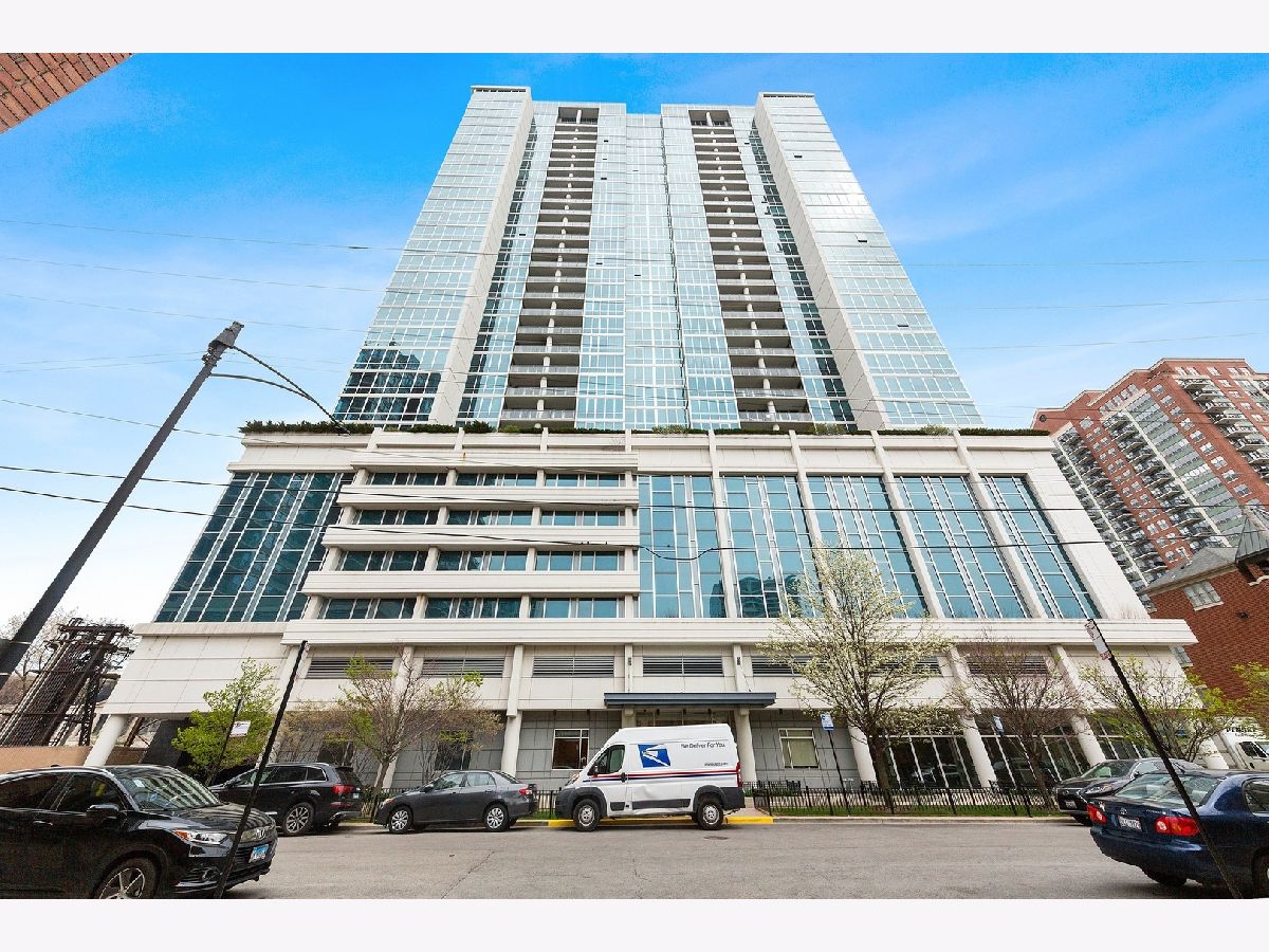 Condominiums Rented Adler Place Chicago Illinois, 1629 Prairie