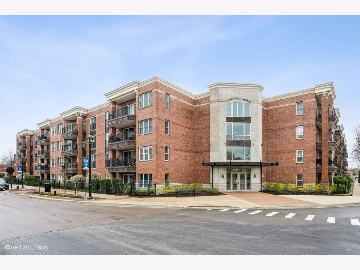 Condominiums & Homes Sold Wheaton Place Wheaton Illinois, 111 Wheaton