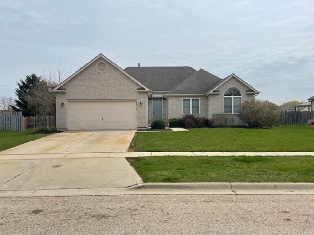 Homes & Condos & Townhomes Rented Boone Creek Mchenry Illinois, 220 Inverness