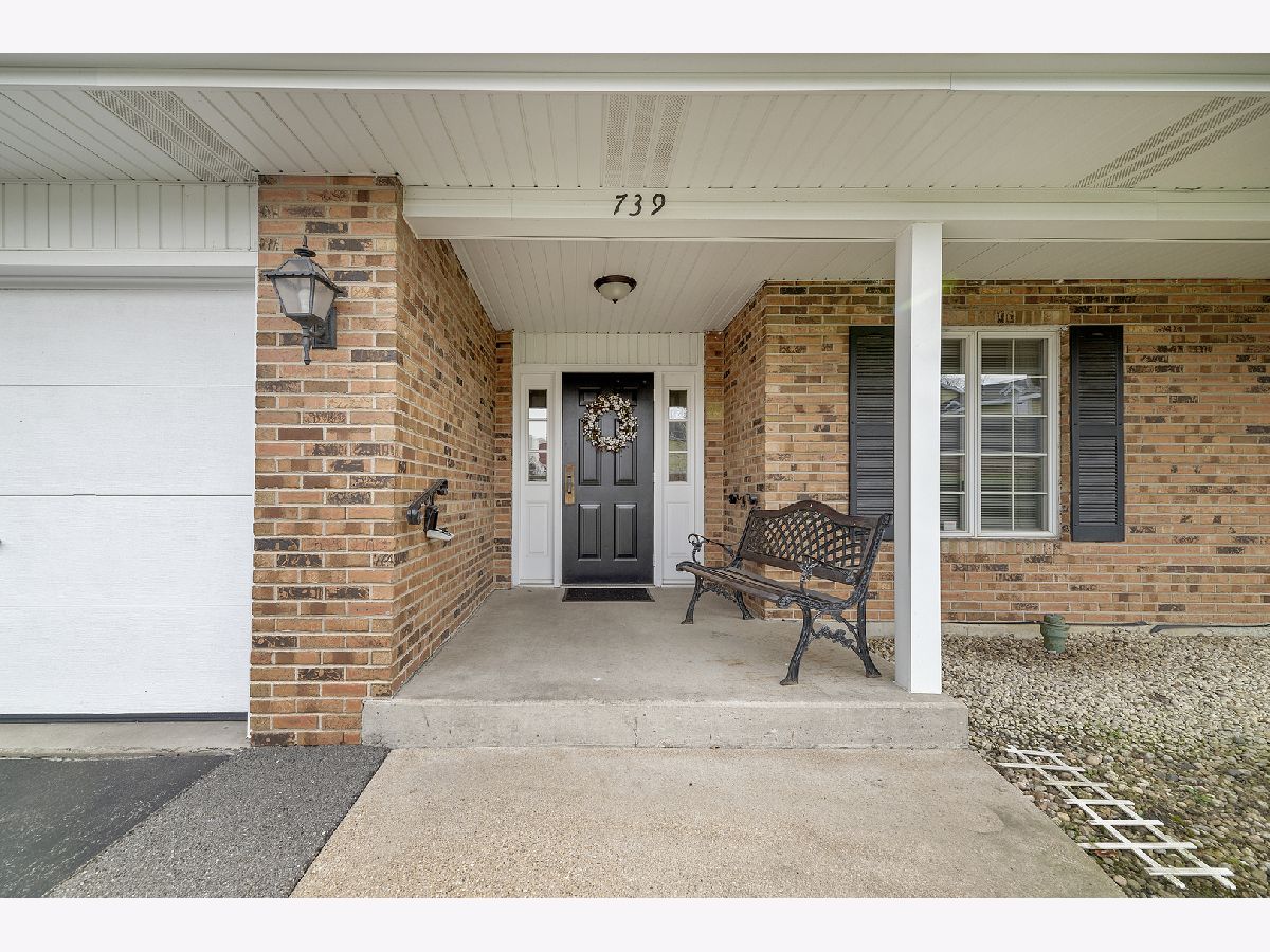  Sold Willowbrook Illinois, 739 Birchwood